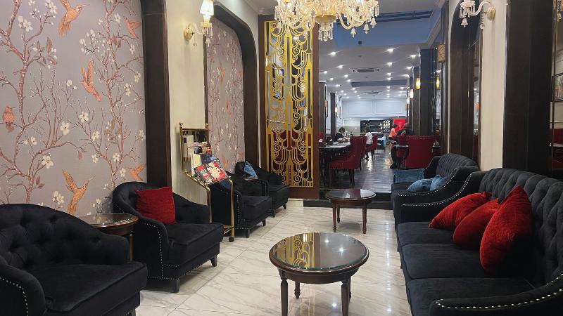 Flora Hotel Reception